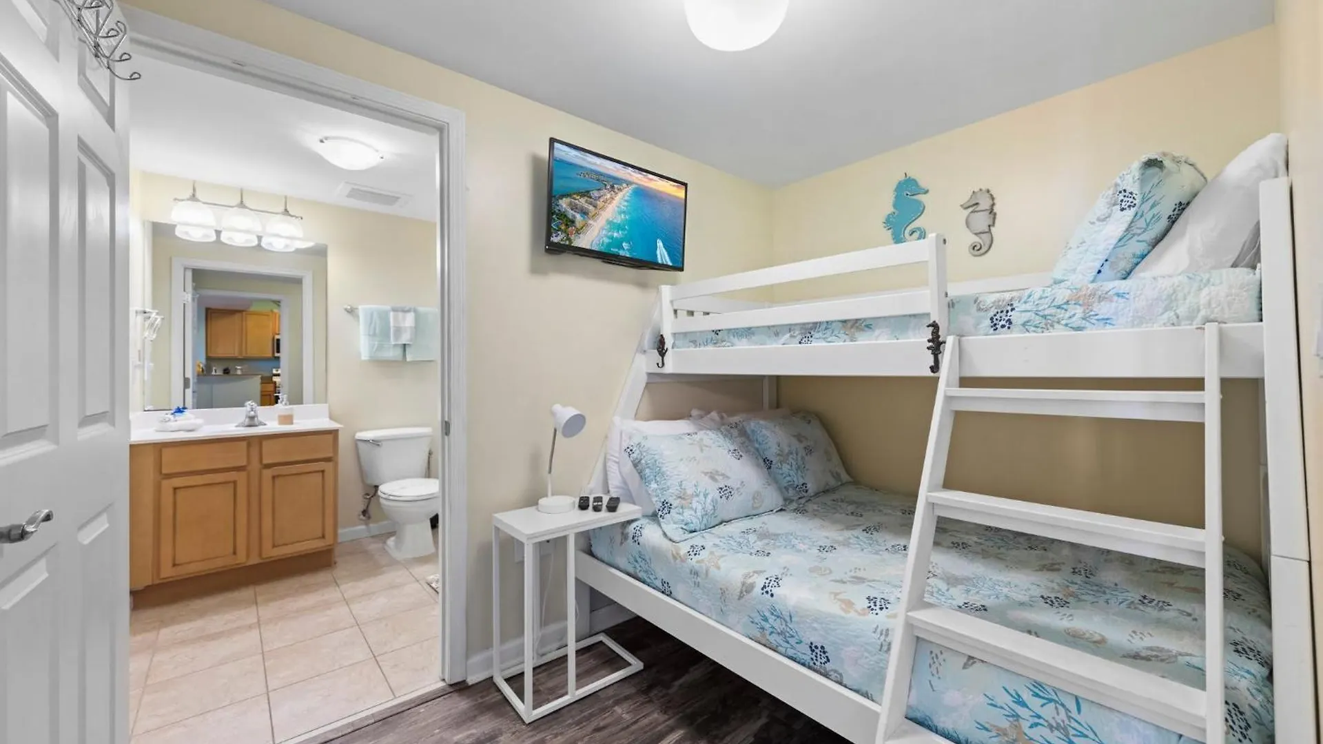 Дом отдыха 5 Star Resort 11Th Fl Stunning Sunrise 2Br 2Ba King Suite,Pools ,Shuttle Or Walk To Beach Дестин