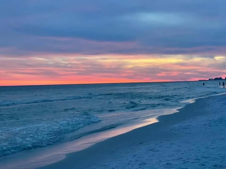 5 Star Resort 11Th Fl Stunning Sunrise 2Br 2Ba King Suite,Pools ,Shuttle Or Walk To Beach Дестин Дом отдыха